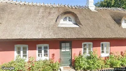 Lejligheder til salg i Tisvildeleje - Foto fra Google Street View Lejligheder til salg i Tisvildeleje - Foto fra Google Street View