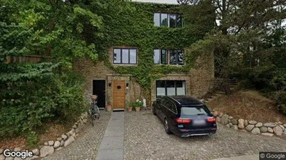 Lejligheder til salg i Charlottenlund - Foto fra Google Street View