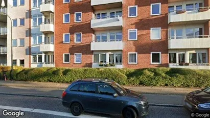 Lejligheder til salg i Charlottenlund - Foto fra Google Street View