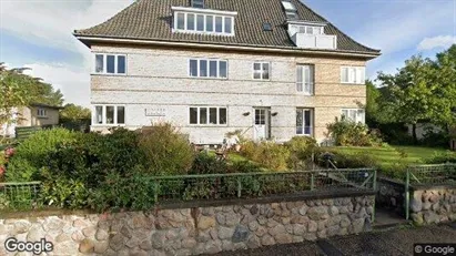 Lejligheder til salg i Snekkersten - Foto fra Google Street View Lejligheder til salg i Snekkersten - Foto fra Google Street View