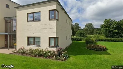 Lejligheder til salg i Rungsted Kyst - Foto fra Google Street View Lejligheder til salg i Rungsted Kyst - Foto fra Google Street View