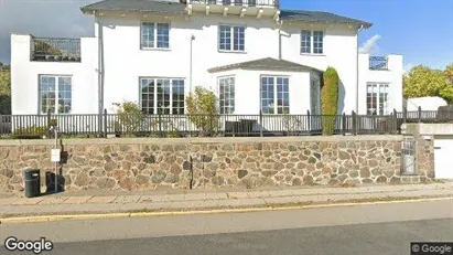 Lejligheder til salg i Charlottenlund - Foto fra Google Street View
