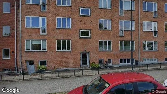 Lejligheder til salg i Holte - Foto fra Google Street View