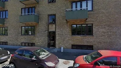 Lejligheder til salg i Charlottenlund - Foto fra Google Street View