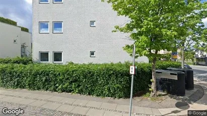 Lejligheder til salg i Charlottenlund - Foto fra Google Street View