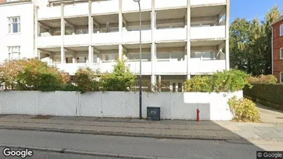 Lejligheder til salg i Charlottenlund - Foto fra Google Street View