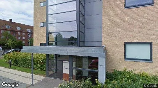 Lejligheder til salg i Charlottenlund - Foto fra Google Street View